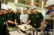Sr. Lt. Gen. Pham Hoai Nam inspects Ba Son Corporation